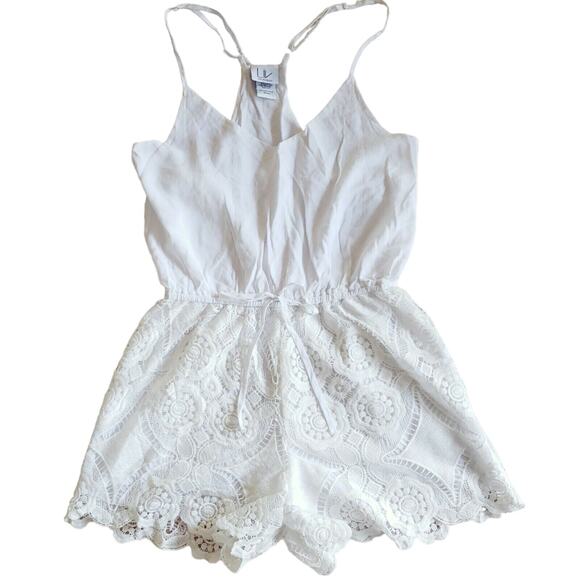 LIV Los Angeles racerback white sleeveless tank cami lace shorts romper Sz M NEW - Picture 1 of 7